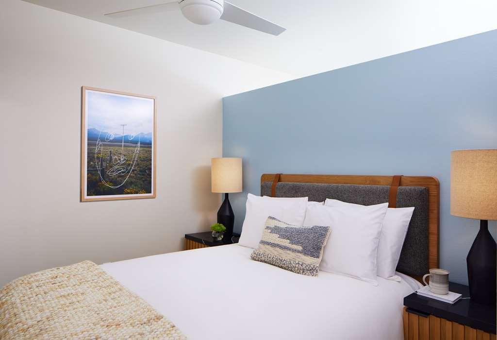 Sentral Seattle Slu Room photo