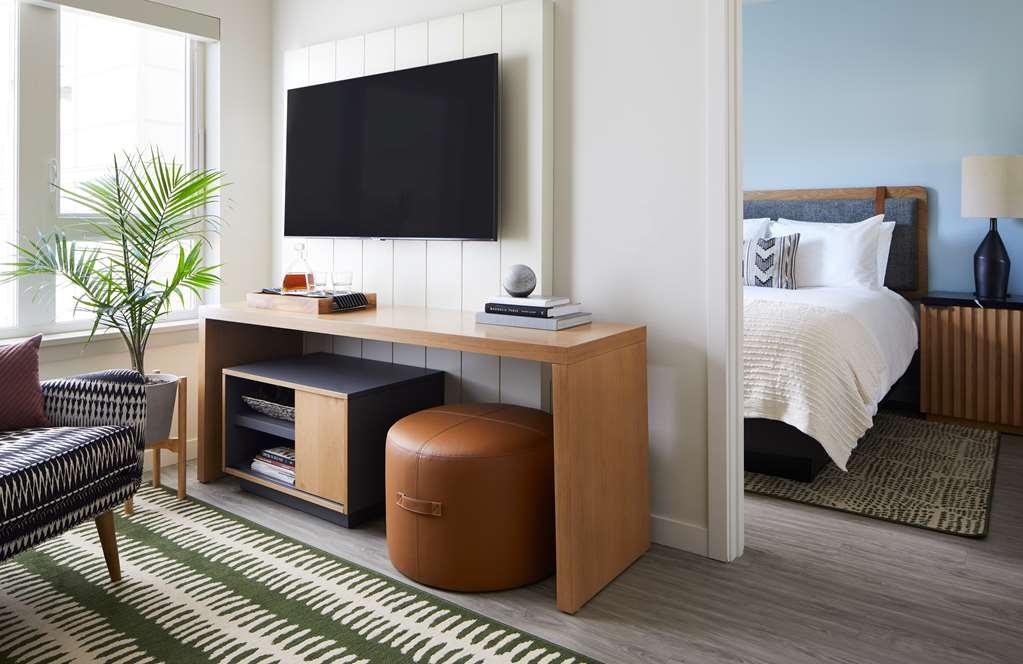 Sentral Seattle Slu Room photo