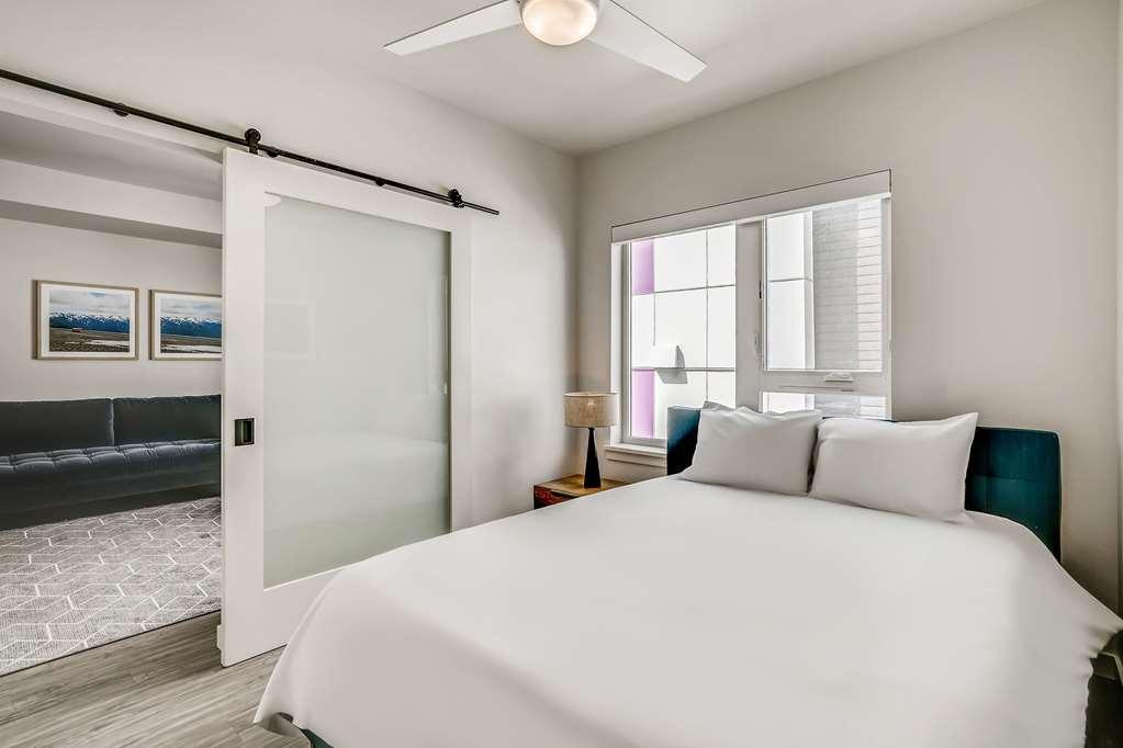 Sentral Seattle Slu Room photo